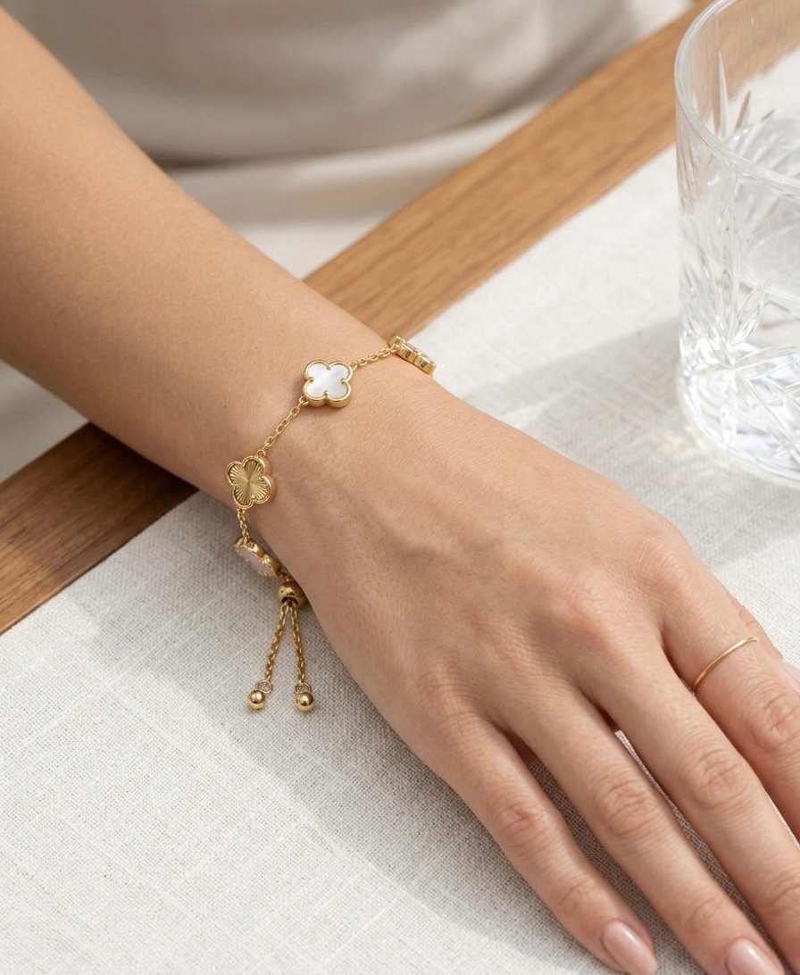 Lucky Clover Radiance Chain Bracelet - Image 2