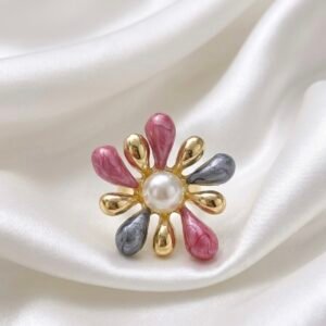 Marbled Petal Pearl Ring