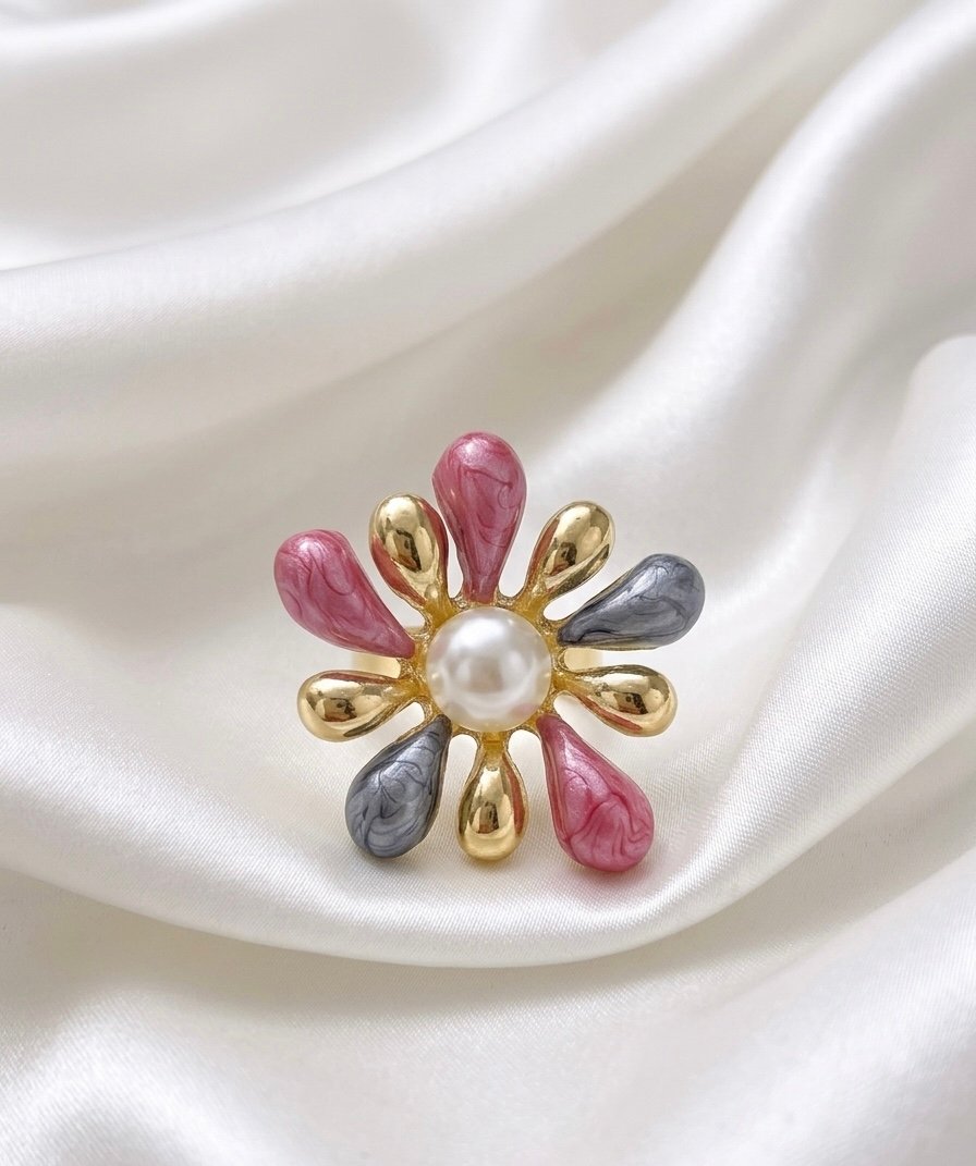 Marbled Petal Pearl Ring