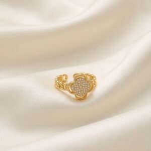 Golden Clover Radiance Ring