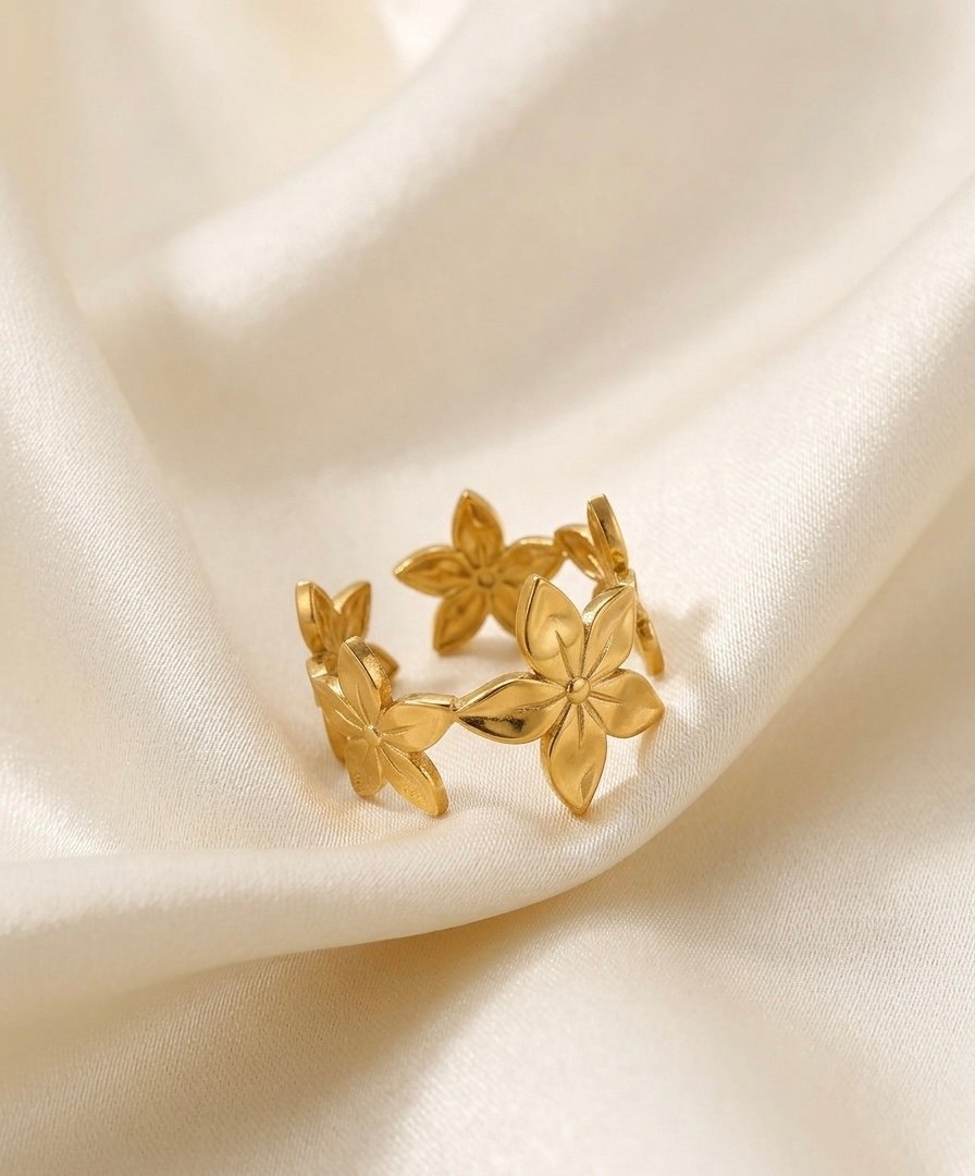 Golden Floral Harmony Ring