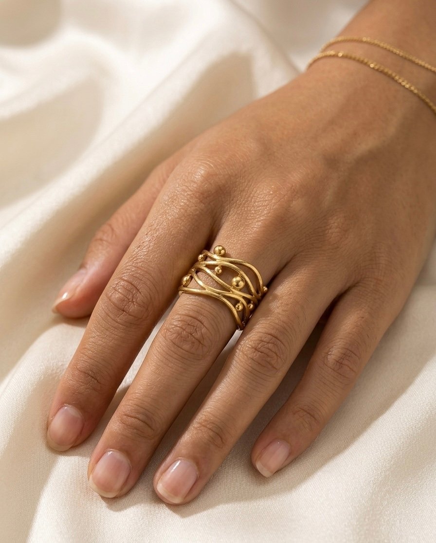 Golden Interlace Aura Ring - Image 2