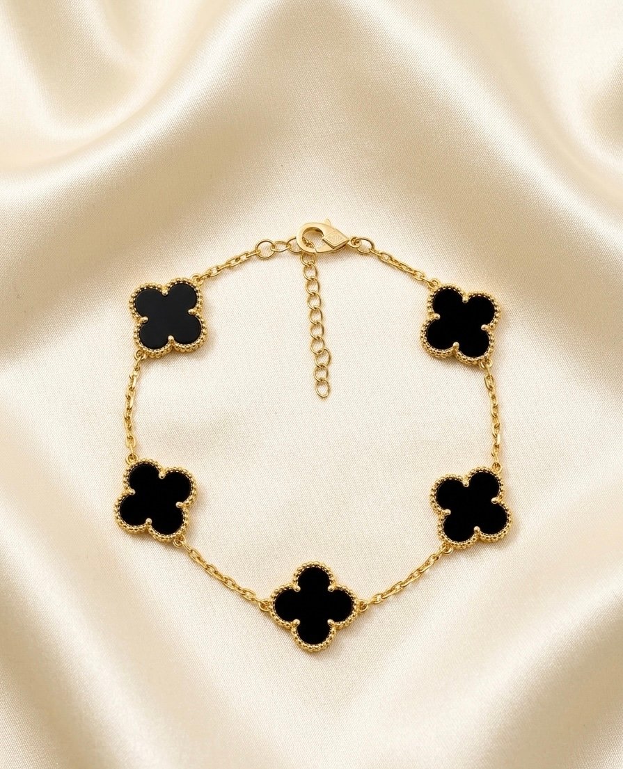 Midnight Black Clover Elegance Bracelet