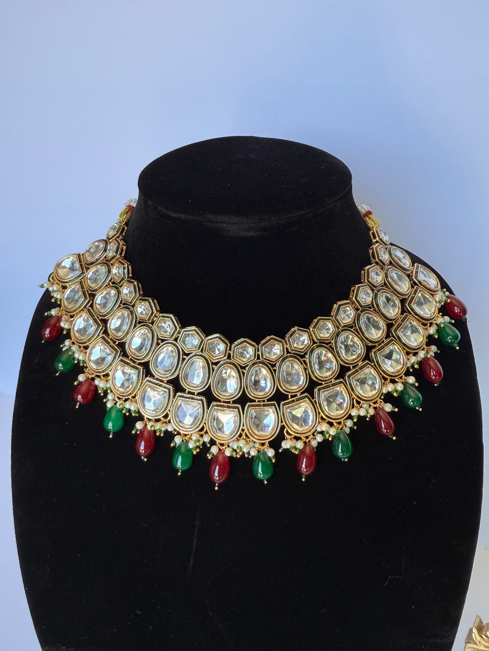 Regal Ruby‑Emerald Kundan Set - Image 4