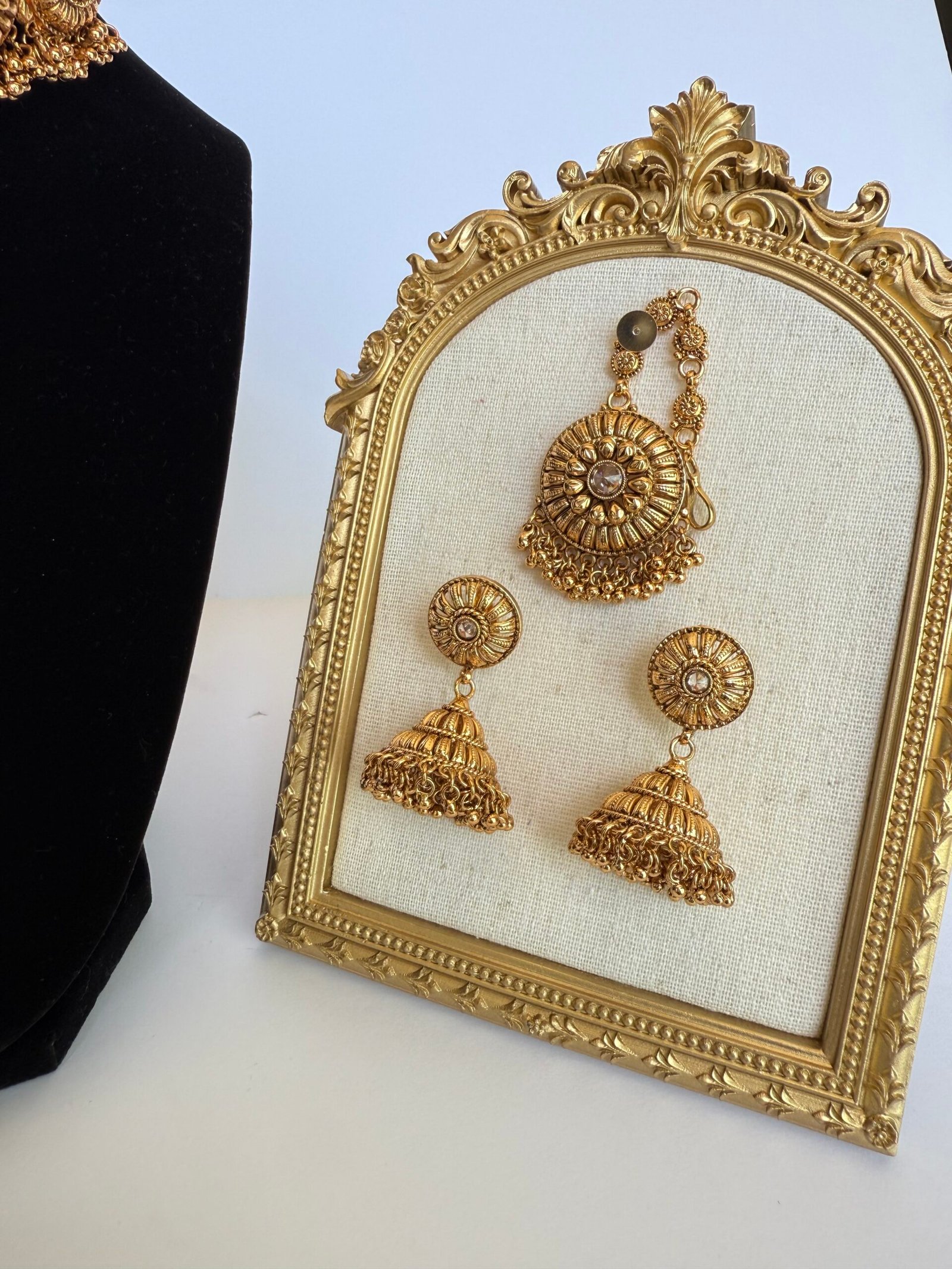 Golden Dynasty Medallion Set - Image 4