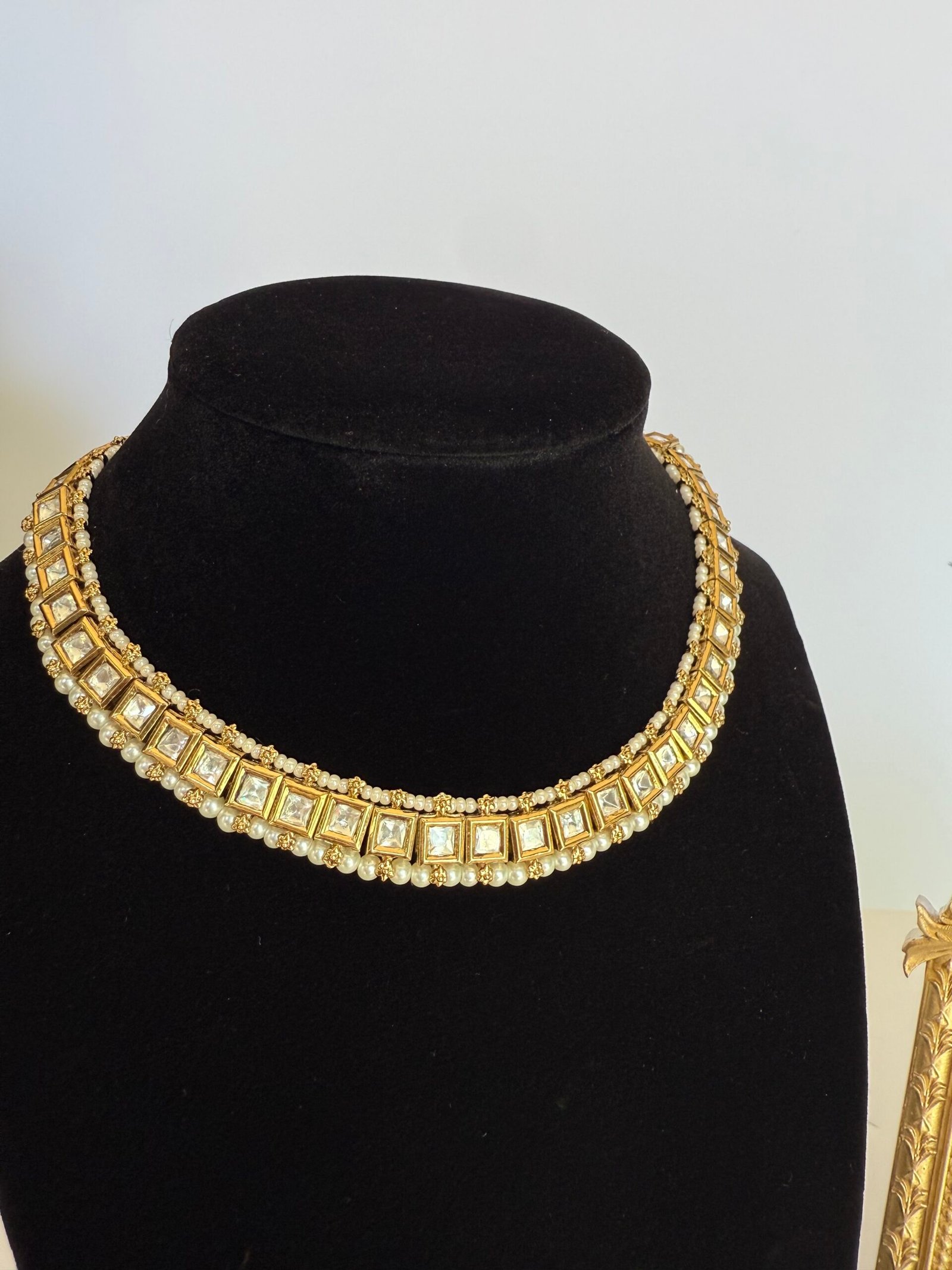 Aurelia Triad Radiance Choker Set - Image 4