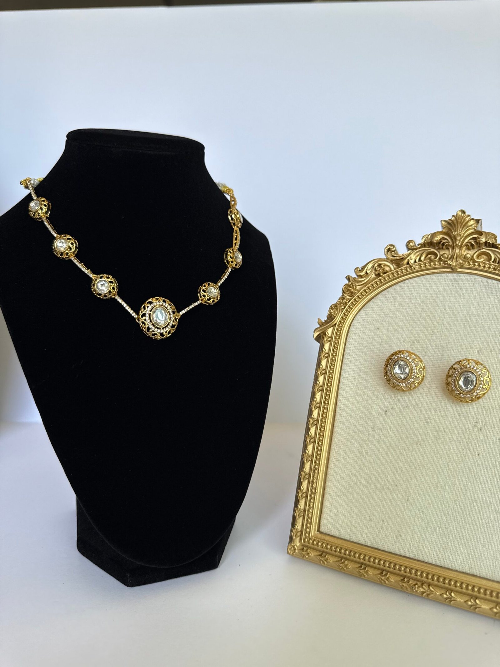 Aurora Gilded Halo Choker Set